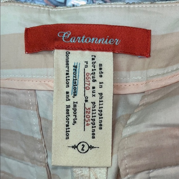 Lace Overlay Shorts in Cream and Pink - Picture 4 of 7